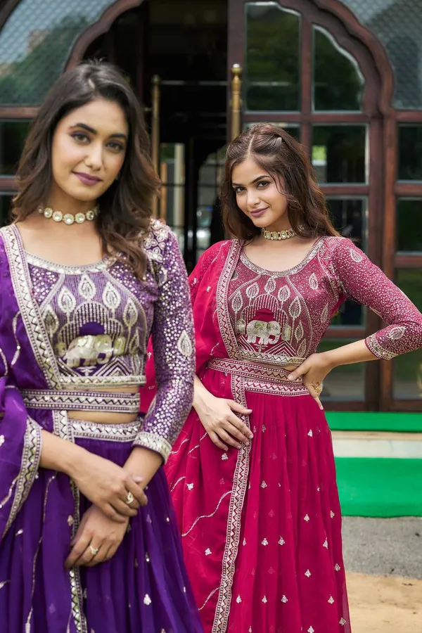 Scarlet_Heritage_Fusion:_Bandhani_Print_Tiered_Skirt_&_Embroidered_Shrug_Set