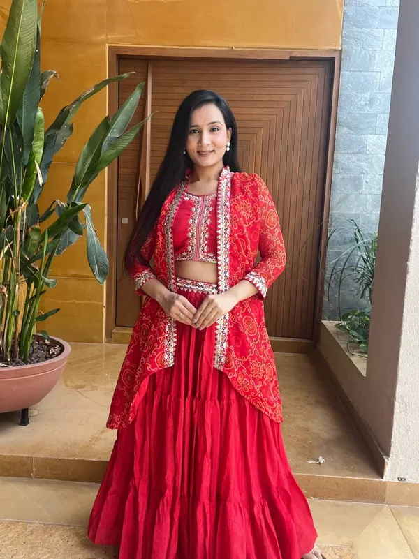 Crimson_Orange_Bandhani_Shrug_Set_with_Embroidered_Crop_Top_&_Tiered_Skirt