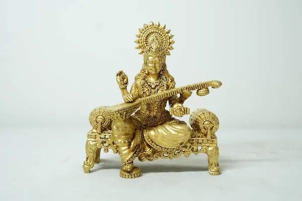 Rahadecor_Handcrafted_Brass_Goddess_Saraswati_Statue_Idol_for_Learning_Creativity_&_Home_Temple_-_Height_11cm_(4.3in)