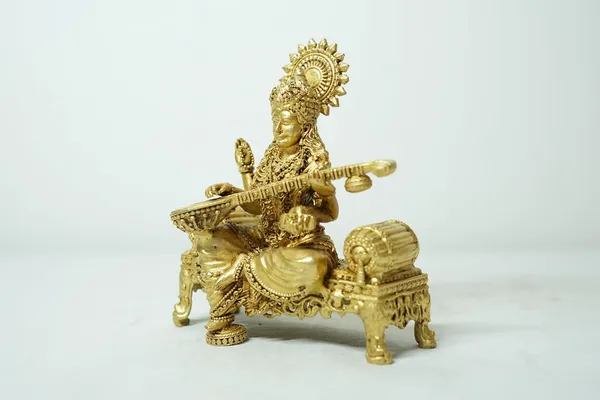 Rahadecor_Handcrafted_Brass_Goddess_Saraswati_Statue_Idol_for_Learning_Creativity_&_Home_Temple_-_Height_11cm_(4.3in)