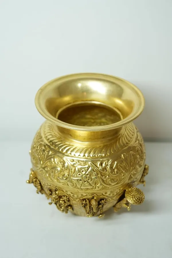 Vishnu_Dashavatara_Kalash_Ten_Avatars_Lota_for_Diwali_Pooja_&_Home_Temple_-_16cm