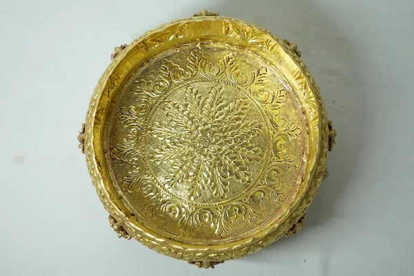 Ashtalakshmi_Design_Brass_Urli_Bowl_for_Home_Decor_Flower_Floating_Pooja_Decoration_|_Antique_Yellow_|_Height_10_cm_/_3.9_in_Diameter_24_cm_/_9.4_in_|_750_g