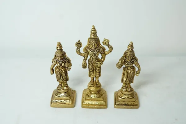 Rahadecor_Brass_Shankh_Chakra_Namah_Idol_Set_-_Pack_of_3_Antique_Standard_Religious_Idols_-_Height_12cm_(4.7in)