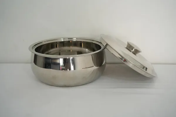 Steel_Casserole_With_Lid_And_Insulated_Stainless_Serving_Bowl_With_Lid,_Modern_Design,_Finish,_Round_Shape,_Kitchen_Cookware
