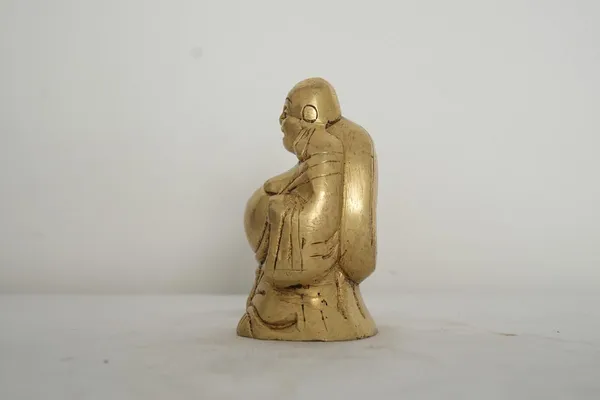 Golden_Feng_Shui_Laughing_Buddha_Brass_Statue_Happy_Man_-_0.515_Kg_-_H_9.3_Cm,_L_6_Cm,_B_5_Cm_-_Good_Luck_Wealth_Prosperity_Home_Office_Business_Gift