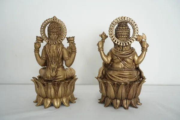 Golden_Pure_Brass_Ganesh_Lakshmi_Idol_Combo_Set_-_2.28_Kg_-_H_17.50_Cm,_L_8.50_Cm,_B_8_Cm_-_Vinayagar_Laxmi_Murti_For_Diwali_Puja_Home_Temple_Car_Office_Desk_Gift