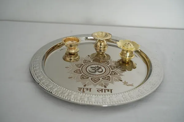Golden_Tooton_Pooja_Thali_For_Worship_-_Colour_-_0.340_Kg_-_Dia_30_Cm_-_Flower-Design_Round_Bhog_Thali_For_Festivals_&_Temple_Use