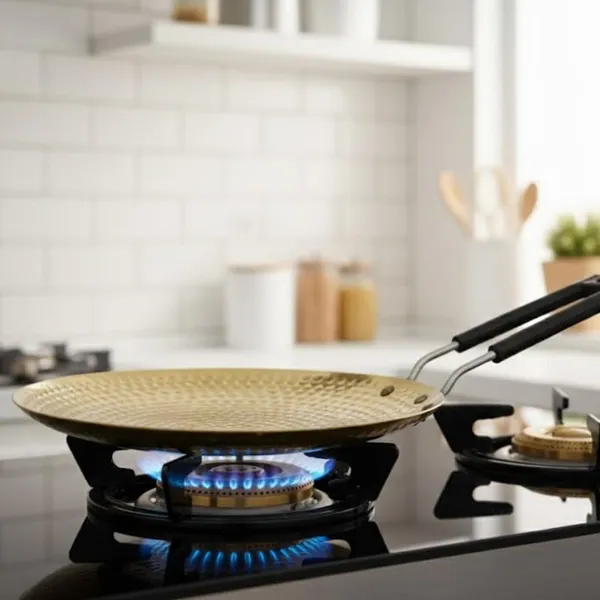Golden_Heavy_Duty_Brass_Roti_Tawa_Teflon_Free_Non-Toxic_1.000_Kg_-_H_44_Cm,_Dia_25_Cm_-_Tawa_For_Roti_With_Insulated_Heat_Resistant_Wire_Handle