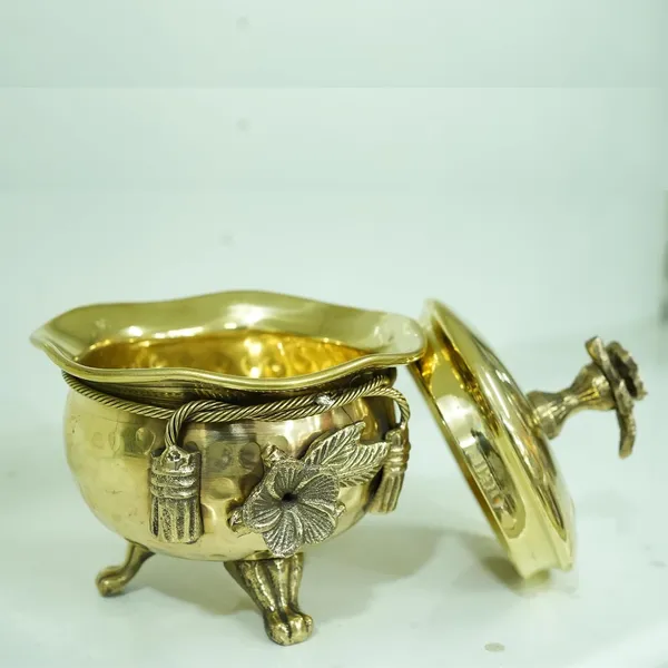 Golden_Pure_Brass_Ribbon_Bow_Design_Polished_Handi/Casserole_With_Designer_Lid_And_3_Legs,_Serveware,_Volume_-_250Ml