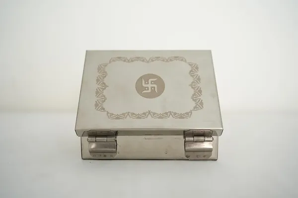 Steel_Stainless_Masala_Box,_Multi-Compartment_Spice_Container_With_Lid,_Kitchen_Storage_Organizer
