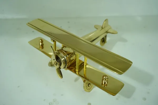 Golden_Antique_Brass_Aeroplane_Model_Showpiece_For_Table_Top,_Enhancing_Your_Decorative_Items_Collection