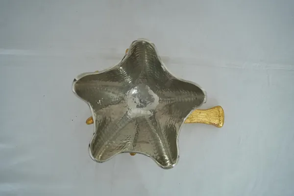 Golden_Metal_Hand_Bowl,_Decorative_Serving_Tray,_Multipurpose_Fruit_And_Snack_Bowl,_26Cm_Length,_10Cm_Height,_1090G