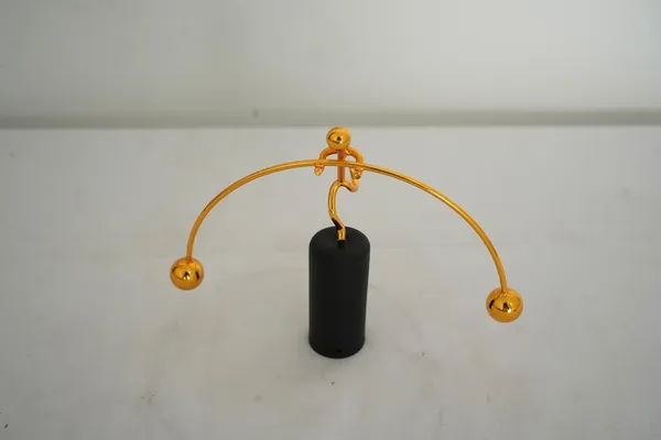 Black_&_Gold_Mini_Brass_Lady_Circus_Balance_Figurine_Showpiece