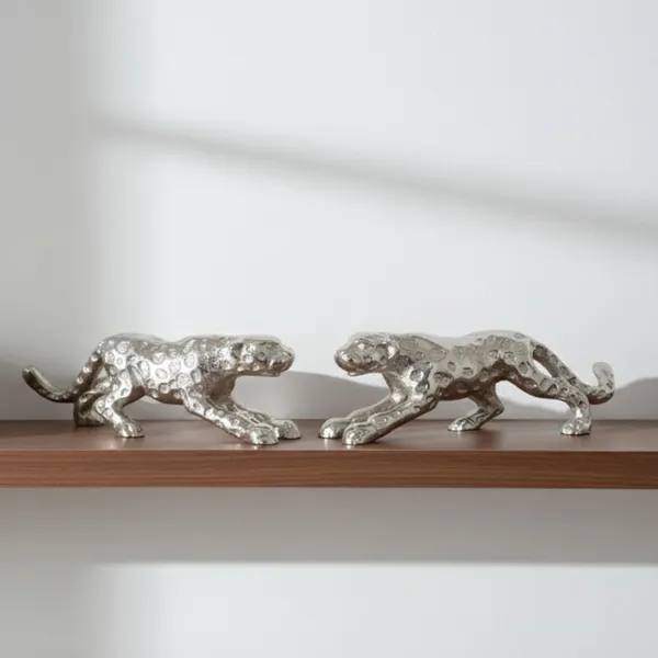 Silver_White_Leopard_Pair_Metal_Decorative_Showpiece,_Animal_Figurine,_Modern_Style,_Home_Office_Table_Decor,_22X5X7_Cm