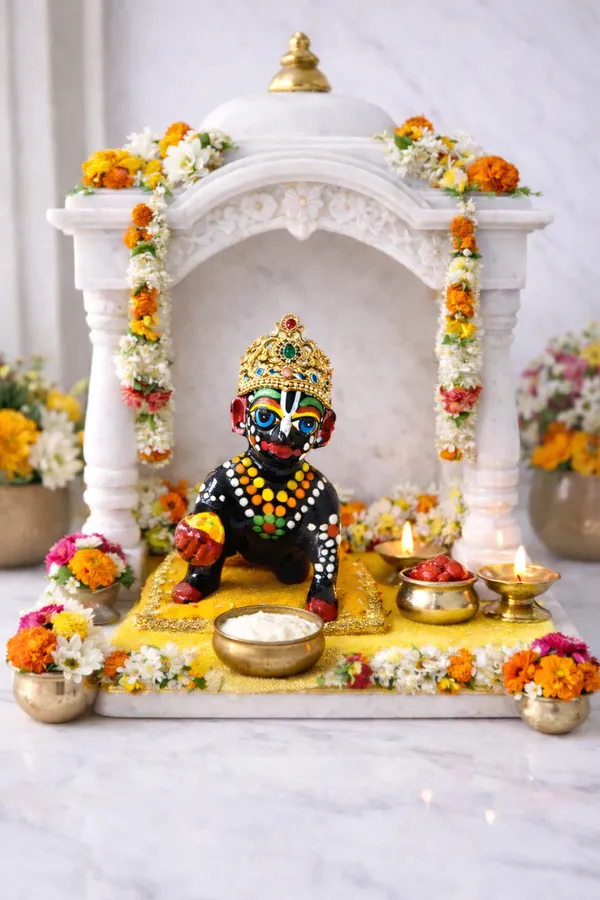 Laddu_Gopal_Brass_Idol_–_Antique_Black_Finish_||_Height:_8_cm__Length:_6_cm__Width:_6_cm__Weight:_210_grams