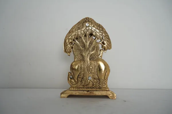Golden_Radha_Krishna_With_Cow_Standing_Under_Tree_-_0.550_Kg_-_H_21_Cm,_L_14_Cm,_B_5.5_Cm_-_Metal_Home_Decor_&_Gifts_Playing_Flute_Religious_Figure
