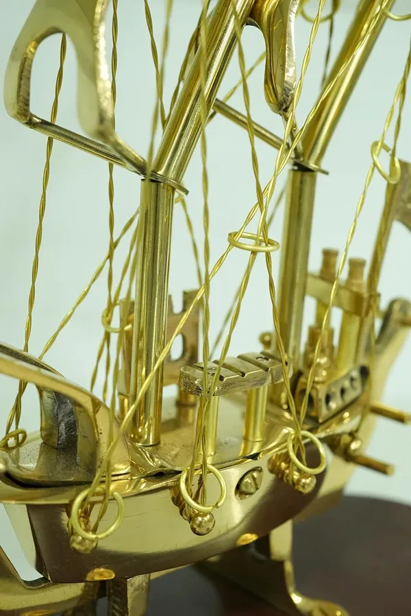 Golden_Brass_Ship_Showpiece_With_Wooden_Base_For_Home_Decor_&_Gifting_700G,_H-25Cm,_W-17Cm