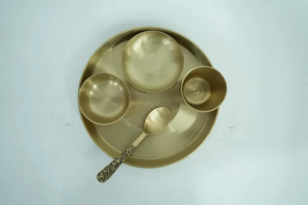 Golden_Brass_Thali_Set_5-Piece_Solid_Dinner_Set_Matte_Finish