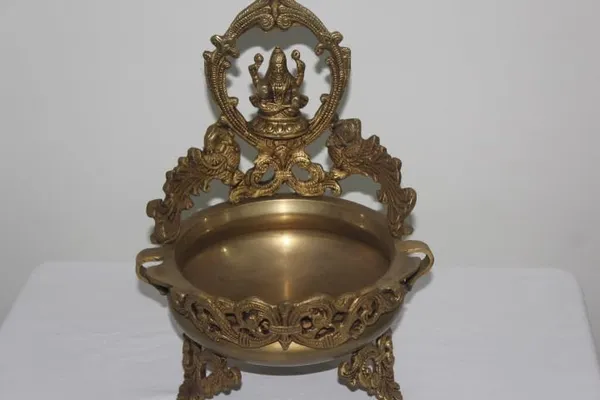 Golden_Brass_Urli_With_Lakshmi_Idol_Handcrafted_Traditional_Decorative_Bowl_For_Home_Decor,_Mandir,_Pooja,_Weddings_&_Festive_Decoration_17_Cm_Dia_X_23Cm_X_30Cm_H,_3285G