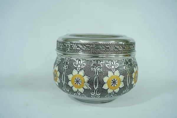 Golden_Antique_Bowl_For_Kitchen_Storage_Multipurpose_Box_With_Lid_Brass_(H-10Cm,_W-12Cm)