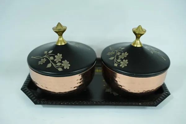 Golden_Dry_Fruit_Set_Container_With_Lid_And_Tray_Brass_Storage_Multipurpose_(H-12Cm,_L-24Cm,_W-15Cm)