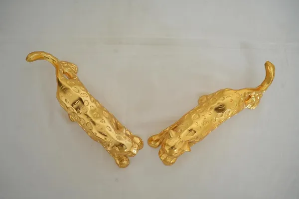 Golden_Leopard_Pair_Showpiece_For_Home_Office_Decoration_Gifting_(H-22Cm,_W-5Cm,_900G)