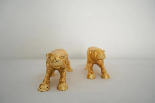 Golden_Leopard_Pair_Showpiece_For_Home_Office_Decoration_Gifting_(H-22Cm,_W-5Cm,_900G)