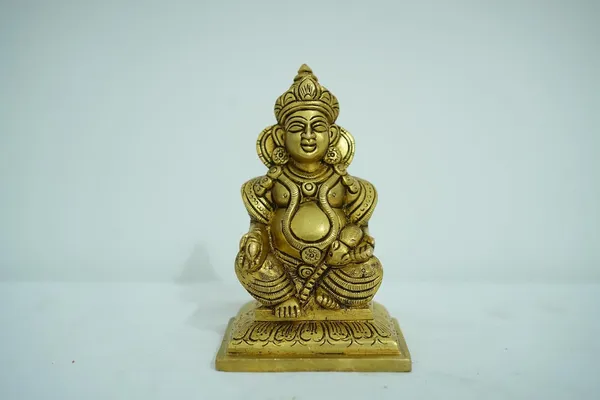 Golden_Brass_Kuber_Idol_Statue_Murti_For_Home_Temple_Tijori_Locker_Vastu_Decorative_Showpiece_14Cm_X_9Cm