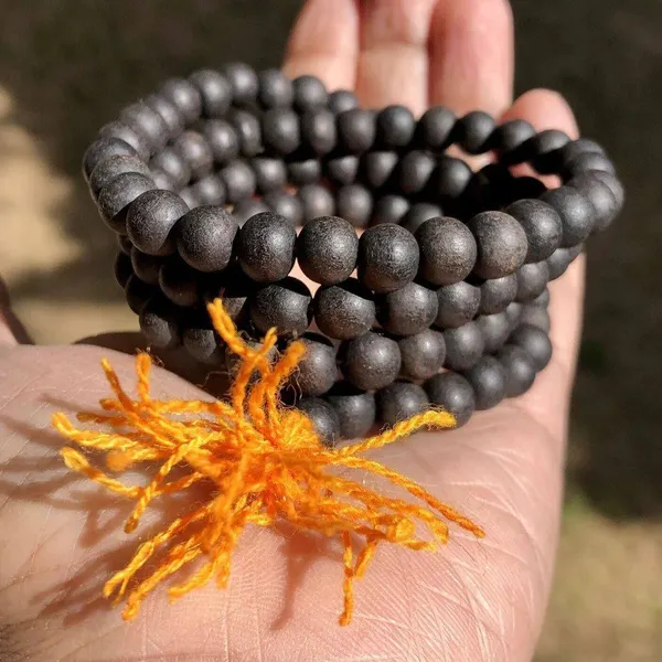 Karungali_Bracelet_for_Protection_&_Positivity