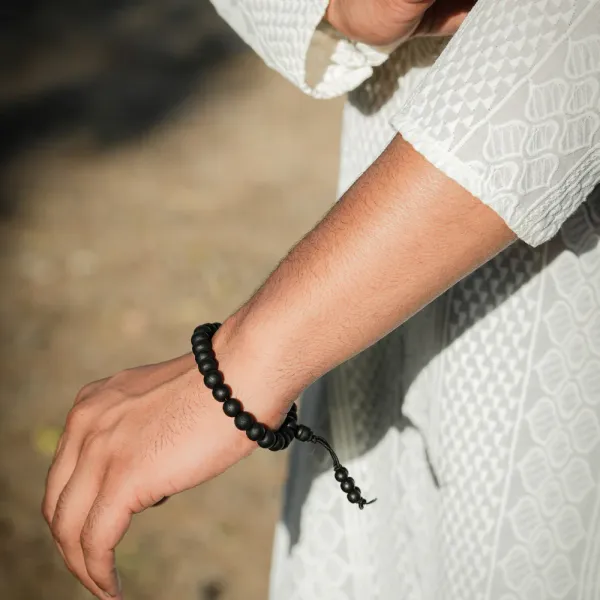 Karungali_Bracelet_for_Protection_&_Positivity