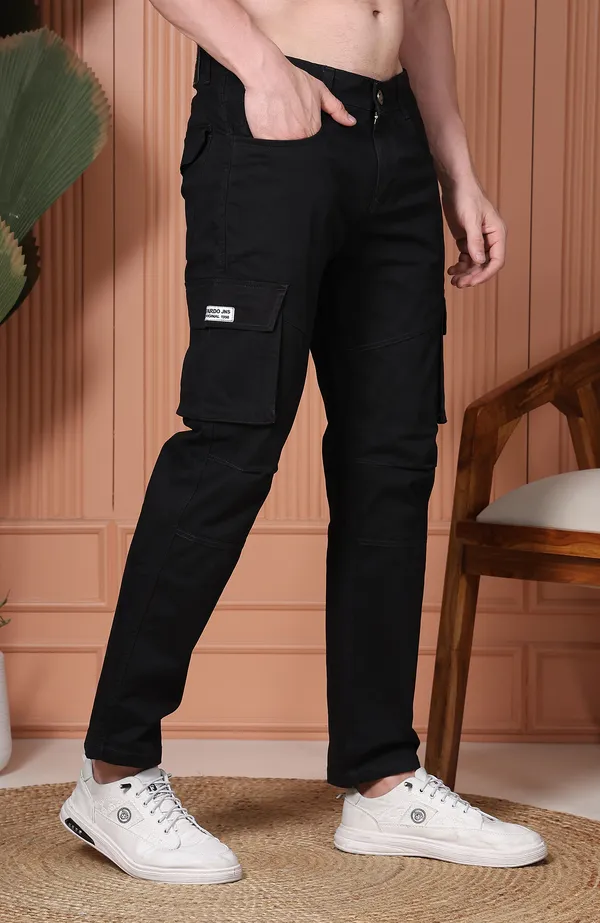 Black_Tapered_Cargo_Pants_For_Men