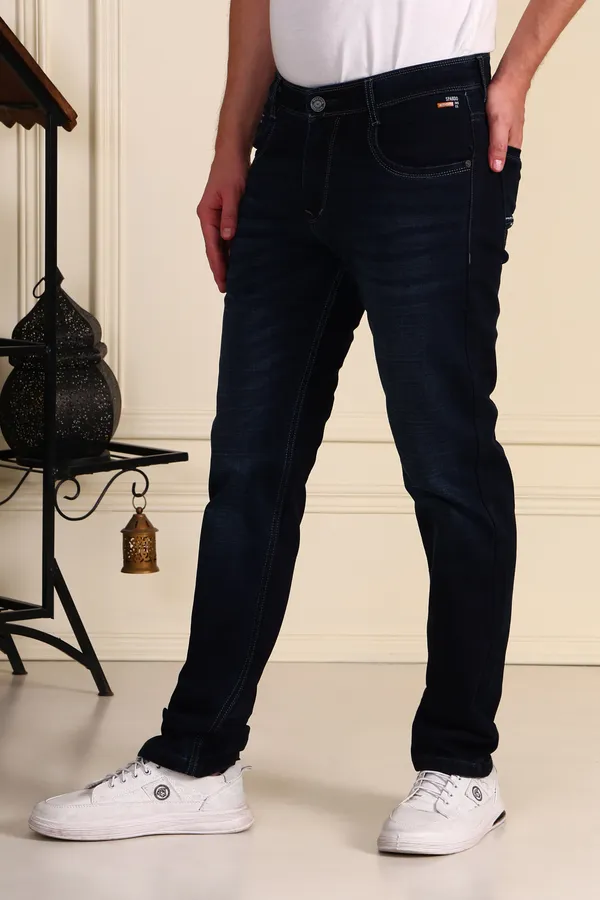 Black_Regular_Fit_Jeans_For_Men