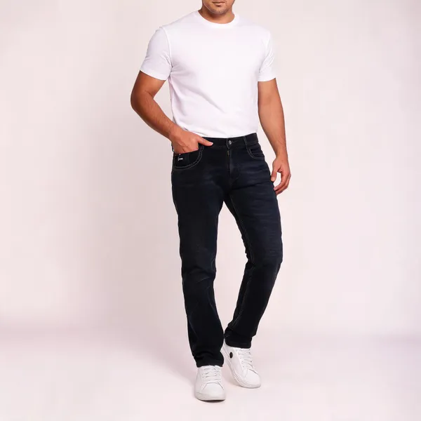 Black_Denim_Regular_Fit_Jeans_For_Men