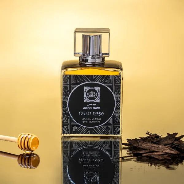 Oud_1956_Unisex_Perfume_Rich_Blend_of_Amber,_Musk,_Honey,_Sweet_Woody_Notes,_and_Oud,_100ml
