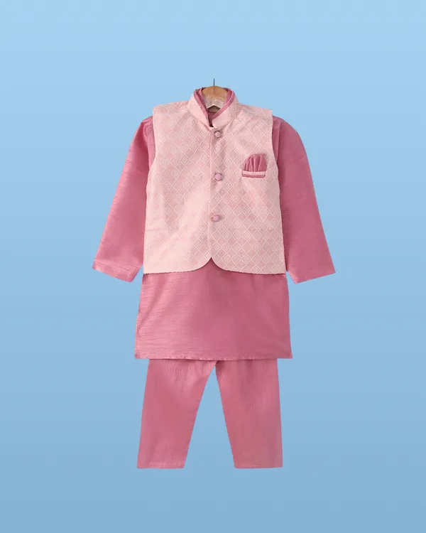 Peach_Kurta_&_Pyjama_With_All-Over_Woven_Jacket_Set_For_Kids