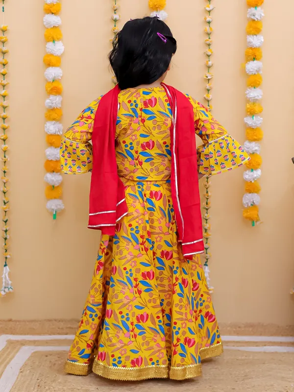 100%_Pure_Cotton_-_Yellow_Tyohar_Twirl_Ethnic_Set