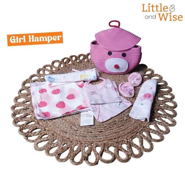 Muslin_Baby_Shower_Hamper_for_Baby_Girl