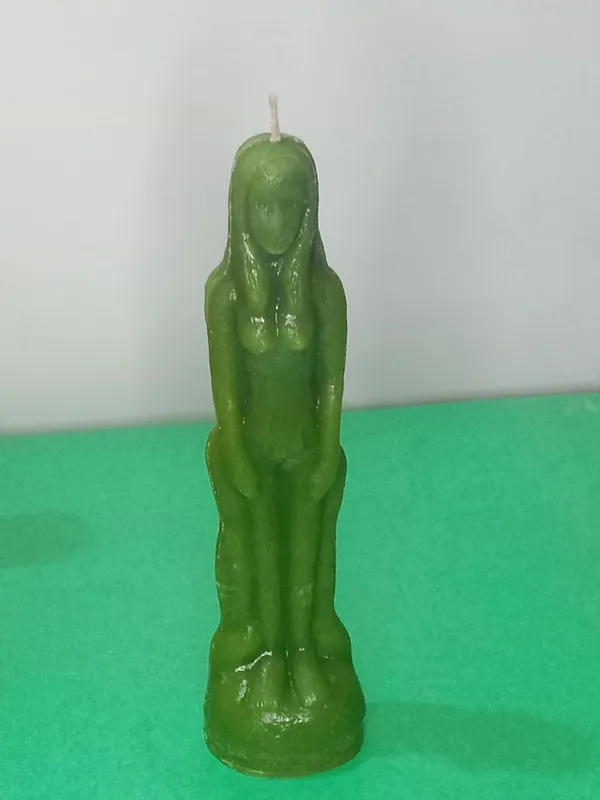 Green_Handcrafted_Female_Figure_Candle_|_Artistic_Body_Sculpture_|