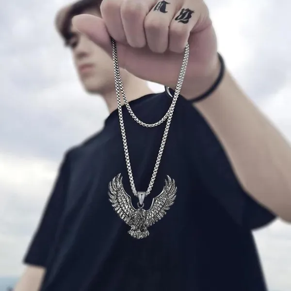 Silver_Alloy_Steel_Wing_Talon_Jewelry_Oxidised_Silver_Eagle_Claw_Pendant_Necklace_For_Mens