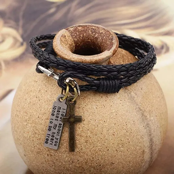 Black_Pu_Leather_Western_Style_Christ_Cross_Design_With_Jesus_Message_Casual_Bracelet_For_Boys_And_Girls