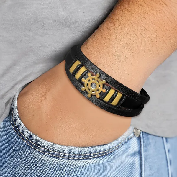 Black_Leather_Stainless_Steel_Stylish_Bracelet_With_Magnetic_Clasp_For_Men_&_Boys