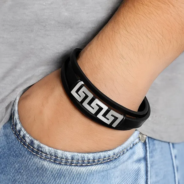 Black_Leather_Stainless_Steel_Stylish_Bracelet_With_Magnetic_Clasp_For_Men_&_Boys