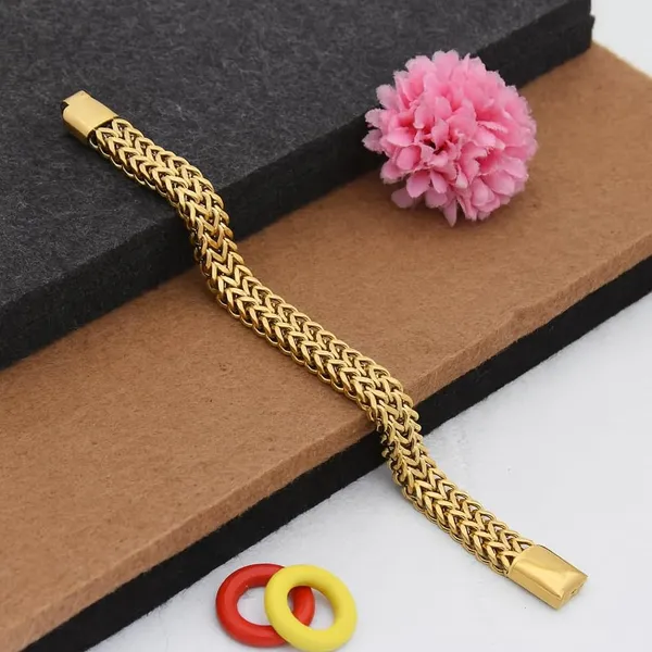 Gold_Stylish_Stainless_Steel_Plated_Link_Chain_Bracelet_With_Magnetic_Clasp_For_Men_And_Boys