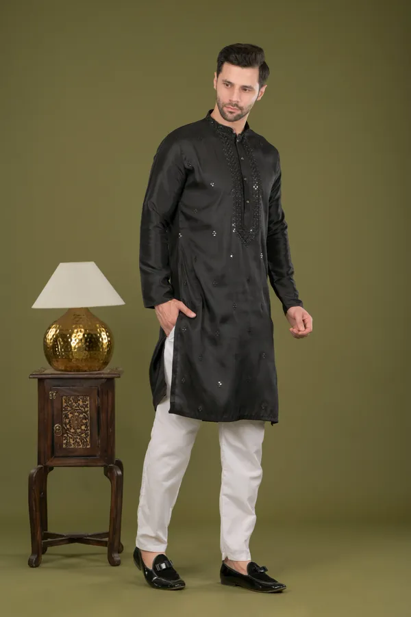 Kanak_-_Midnight_Majesty_Sequin_Embroidered_Kurta_Set