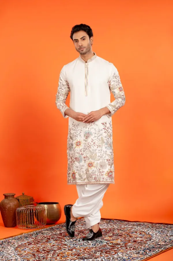 Aarosh_-_Ivory_Embroidered_Kurta_With_Patiala_|_Wedding_Ethnic_Wear
