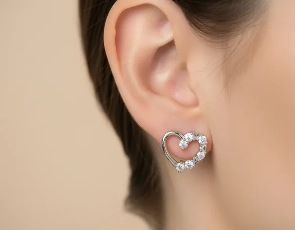 White_Premium_Diamond_Cluster_Heart_Studs_For_Women