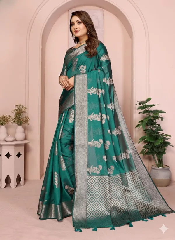 A_Timeless_Banarasi_Organza_Silk_Saree_Elegant_Lightweight_And_Beautifully_Crafted_For_Exclusive_Festive_Elegance.