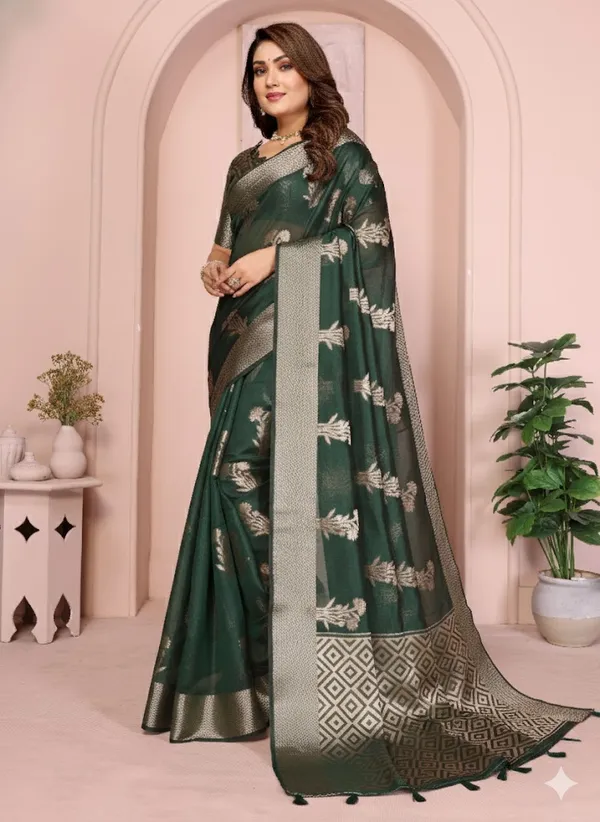 A_Timeless_Banarasi_Organza_Silk_Saree_Elegant_Lightweight_And_Beautifully_Crafted_For_Exclusive_Festive_Elegance.