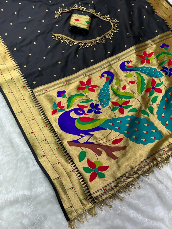 Black_woven_zari_silk_saree_with_paithani_pattern_and_Handwork_latkan_lace_in_pallu_&_Blouse,