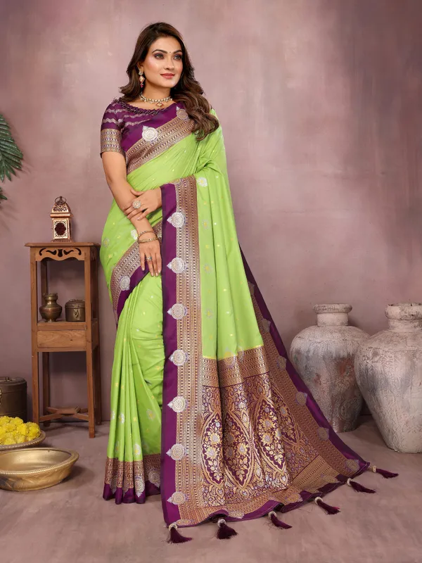 Kalamkari_Silk_With_Contrast_Kalamkari_Blouse_Piece_With_Zari_Border